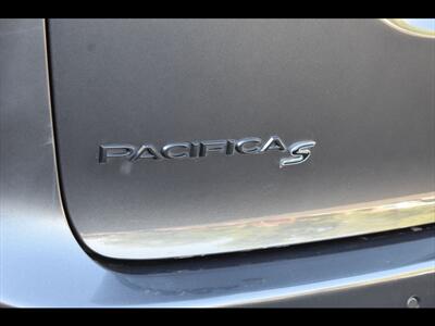2019 Chrysler Pacifica Touring Plus   - Photo 16 - Mesa, AZ 85201