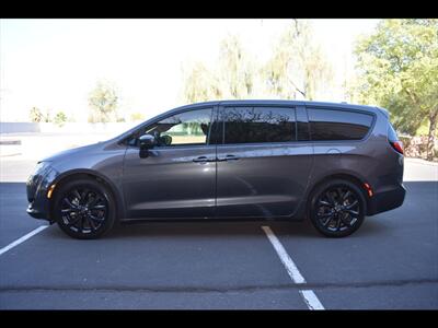 2019 Chrysler Pacifica Touring Plus   - Photo 4 - Mesa, AZ 85201