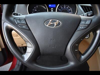 2015 Hyundai SONATA Hybrid - Photo 13 - Mesa, AZ 85201