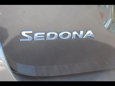2016 Kia Sedona SX   - Photo 50 - Mesa, AZ 85201