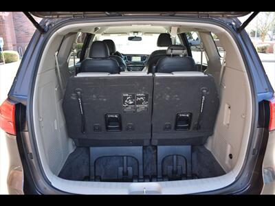 2016 Kia Sedona SX   - Photo 24 - Mesa, AZ 85201