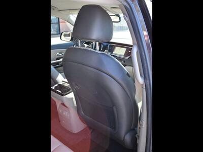 2016 Kia Sedona SX   - Photo 27 - Mesa, AZ 85201