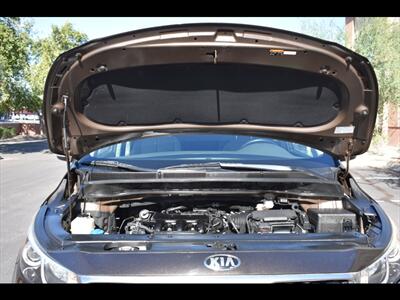 2016 Kia Sedona SX   - Photo 40 - Mesa, AZ 85201
