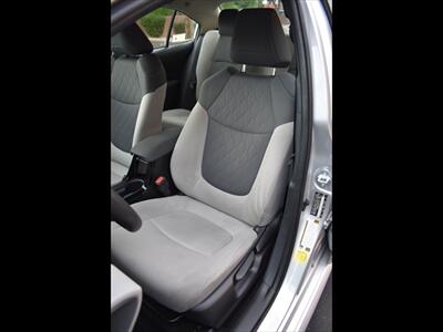 2021 Toyota Corolla LE - Photo 17 - Mesa, AZ 85201
