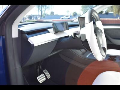 2023 Tesla Model Y Performance   - Photo 16 - Mesa, AZ 85201