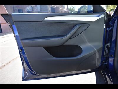 2023 Tesla Model Y Performance   - Photo 19 - Mesa, AZ 85201