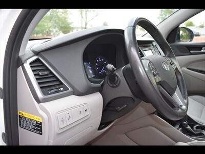 2017 Hyundai TUCSON Value   - Photo 15 - Mesa, AZ 85201