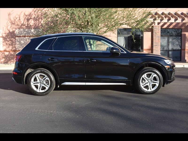 2019 Audi Q5 quattro Premium 45 TFSI  