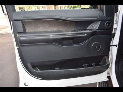 2019 Ford Expedition Limited - Photo 18 - Mesa, AZ 85201