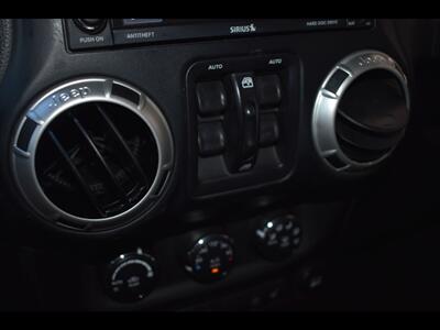 2017 Jeep Wrangler Unlimited Rubicon   - Photo 13 - Mesa, AZ 85201