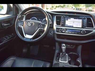 2019 Toyota Highlander XLE - Photo 34 - Mesa, AZ 85201