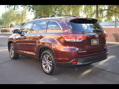 2019 Toyota Highlander XLE - Photo 6 - Mesa, AZ 85201