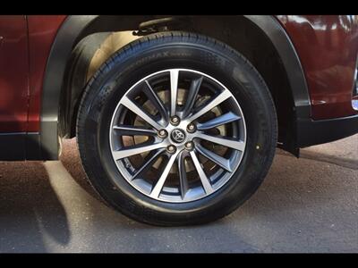 2019 Toyota Highlander XLE - Photo 43 - Mesa, AZ 85201