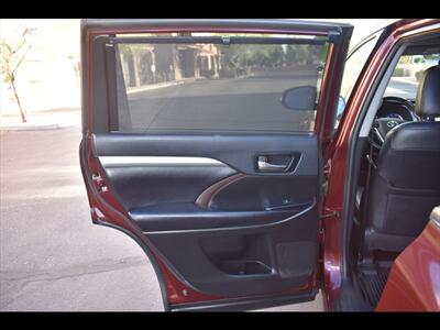 2019 Toyota Highlander XLE - Photo 21 - Mesa, AZ 85201
