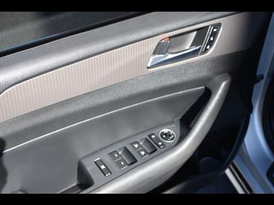 2019 Hyundai SONATA Limited 2.0T   - Photo 19 - Mesa, AZ 85201