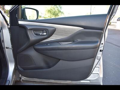 2017 Nissan Murano SV   - Photo 31 - Mesa, AZ 85201