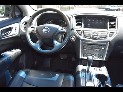 2017 Nissan Pathfinder SL - Photo 35 - Mesa, AZ 85201
