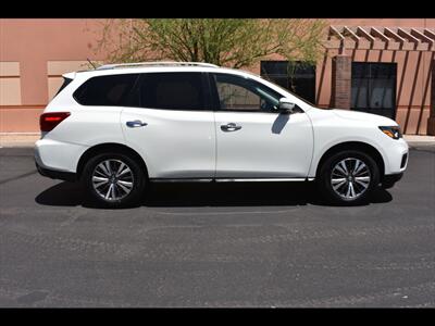 2017 Nissan Pathfinder SL - Photo 1 - Mesa, AZ 85201