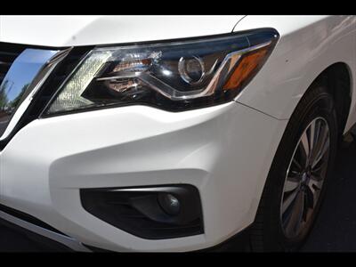 2017 Nissan Pathfinder SL - Photo 51 - Mesa, AZ 85201