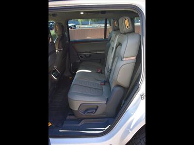 2023 Rivian R1S Adventure   - Photo 18 - Mesa, AZ 85201