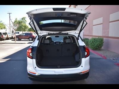 2023 GMC Terrain SLT - Photo 24 - Mesa, AZ 85201