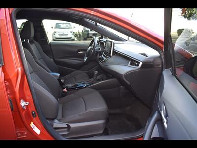 2019 Toyota Corolla Hatchback SE   - Photo 33 - Mesa, AZ 85201