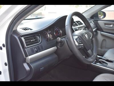 2015 Toyota Camry SE   - Photo 14 - Mesa, AZ 85201