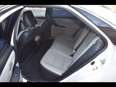 2015 Toyota Camry SE   - Photo 18 - Mesa, AZ 85201