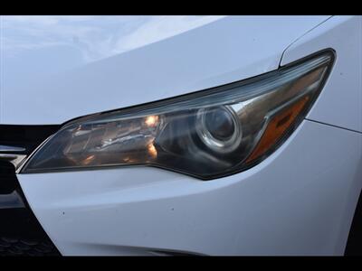 2015 Toyota Camry SE   - Photo 43 - Mesa, AZ 85201
