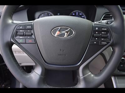 2015 Hyundai SONATA Sport - Photo 14 - Mesa, AZ 85201