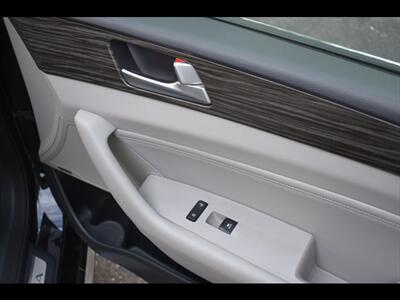 2015 Hyundai SONATA Sport - Photo 36 - Mesa, AZ 85201