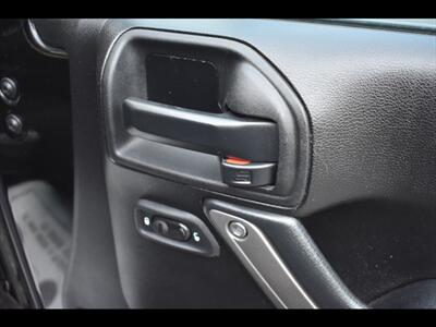 2013 Jeep Wrangler Unlimited Sport   - Photo 37 - Mesa, AZ 85201