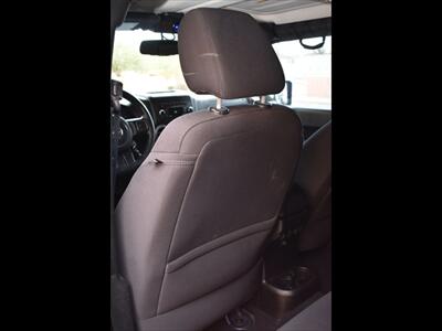 2013 Jeep Wrangler Unlimited Sport   - Photo 21 - Mesa, AZ 85201
