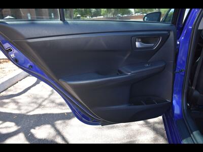 2015 Toyota Camry SE - Photo 20 - Mesa, AZ 85201