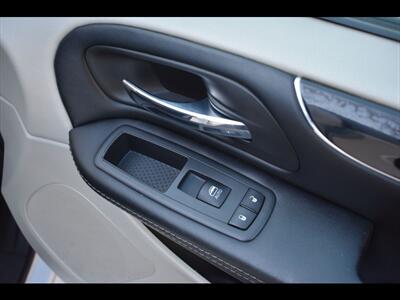 2019 Dodge Grand Caravan SXT   - Photo 36 - Mesa, AZ 85201