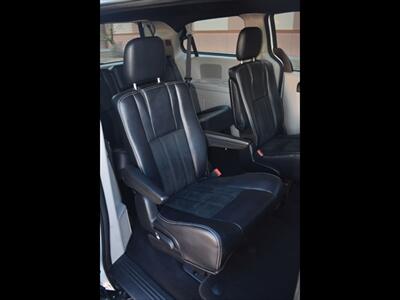 2019 Dodge Grand Caravan SXT   - Photo 27 - Mesa, AZ 85201