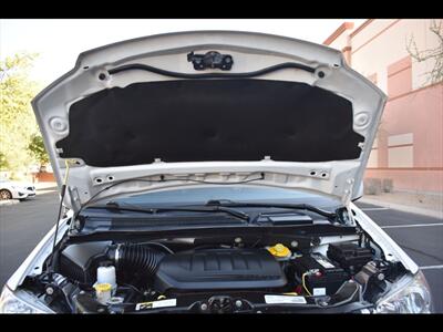 2019 Dodge Grand Caravan SXT   - Photo 43 - Mesa, AZ 85201