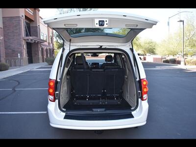 2019 Dodge Grand Caravan SXT   - Photo 25 - Mesa, AZ 85201