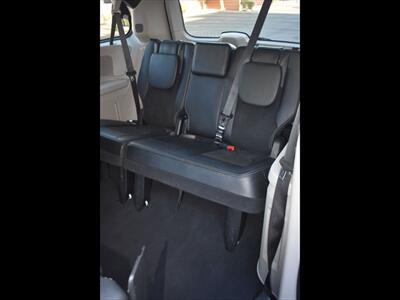 2019 Dodge Grand Caravan SXT   - Photo 20 - Mesa, AZ 85201