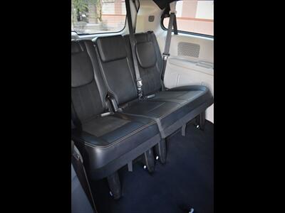2019 Dodge Grand Caravan SXT   - Photo 28 - Mesa, AZ 85201