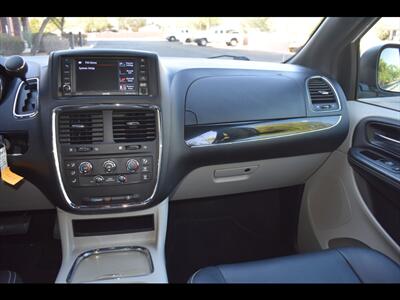 2019 Dodge Grand Caravan SXT   - Photo 31 - Mesa, AZ 85201