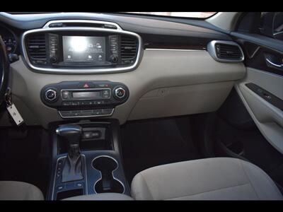 2019 Kia Sorento LX V6   - Photo 32 - Mesa, AZ 85201