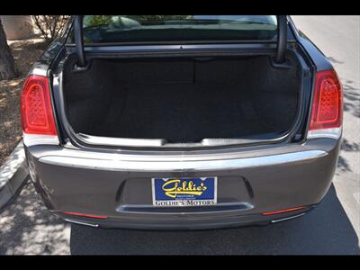 2020 Chrysler 300 Touring   - Photo 25 - Mesa, AZ 85201