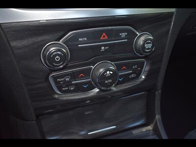 2020 Chrysler 300 Touring   - Photo 12 - Mesa, AZ 85201