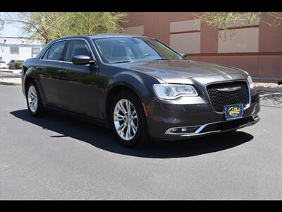 2020 Chrysler 300 Touring   - Photo 2 - Mesa, AZ 85201