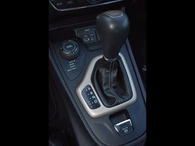 2017 Jeep Cherokee Limited   - Photo 14 - Mesa, AZ 85201