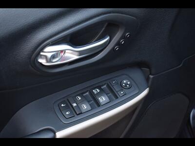 2017 Jeep Cherokee Limited   - Photo 20 - Mesa, AZ 85201