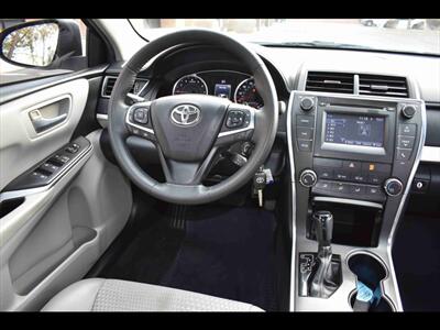 2015 Toyota Camry LE   - Photo 28 - Mesa, AZ 85201