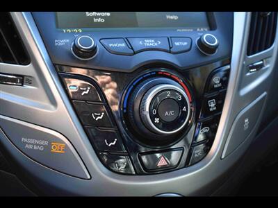 2015 Hyundai VELOSTER RE:FLEX   - Photo 12 - Mesa, AZ 85201