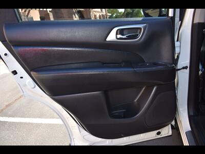 2018 Nissan Pathfinder SL   - Photo 22 - Mesa, AZ 85201